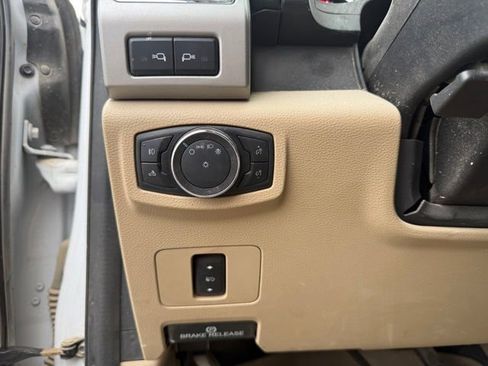 Used 2020 Ford F250 Lariat w/ Lariat Value Package image 9