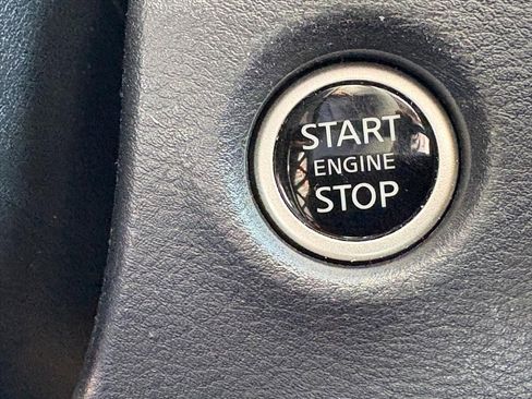 Used 2023 Nissan Frontier PRO-4X w/ Pro Convenience Package image 12