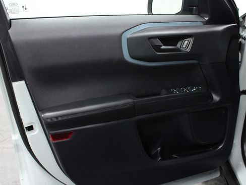 Used 2024 Ford Bronco Sport Badlands image 11