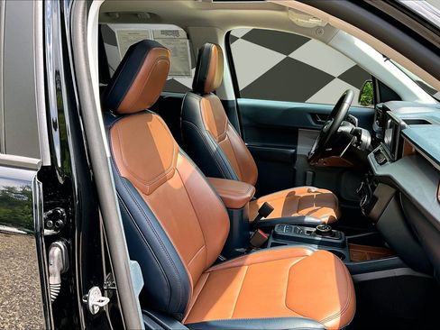 Certified 2023 Ford Maverick Lariat w/ Lariat Luxury Package AWD/4WD image 7