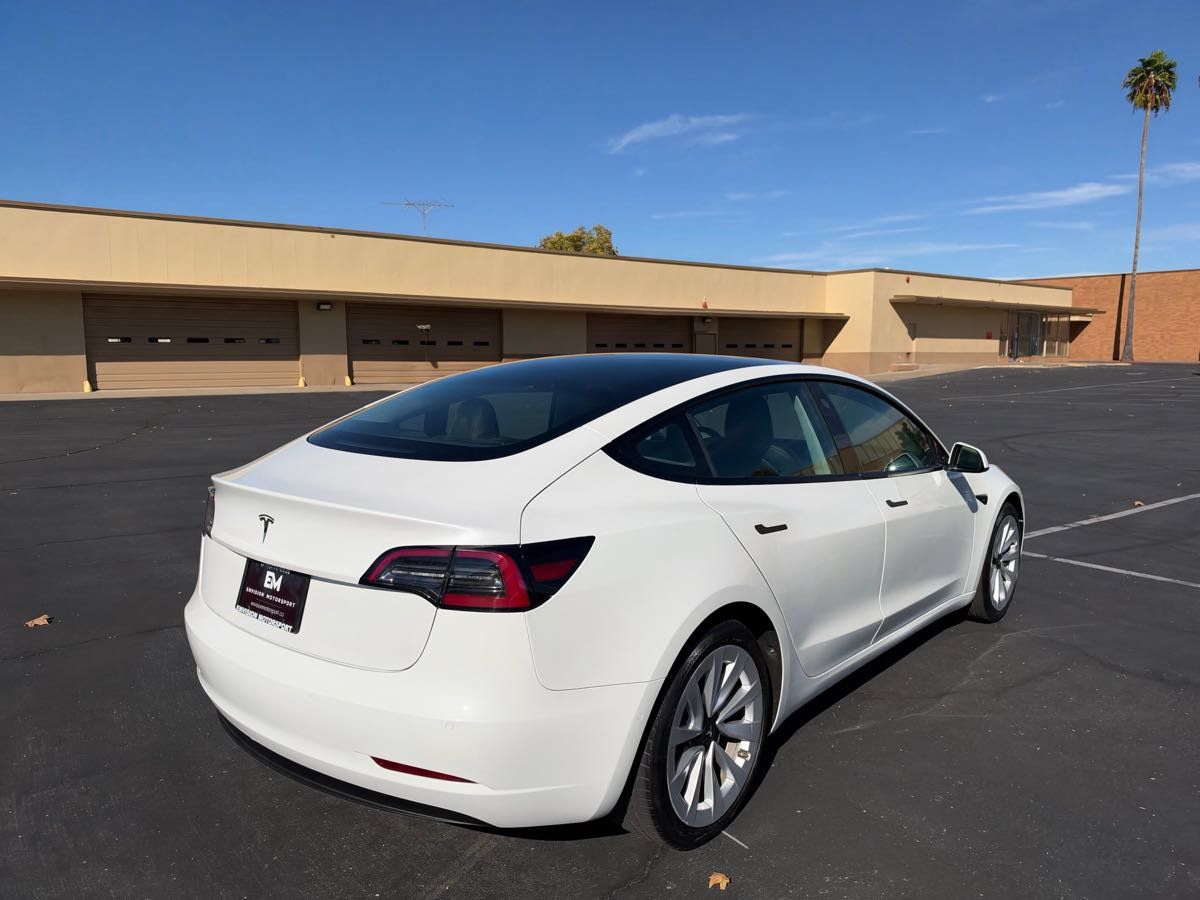 Used 2021 Tesla Model 3 Standard Range Plus RWD image 7