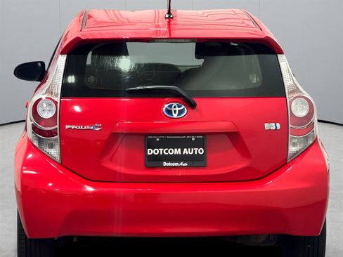 Used 2014 Toyota Prius C Four image 8