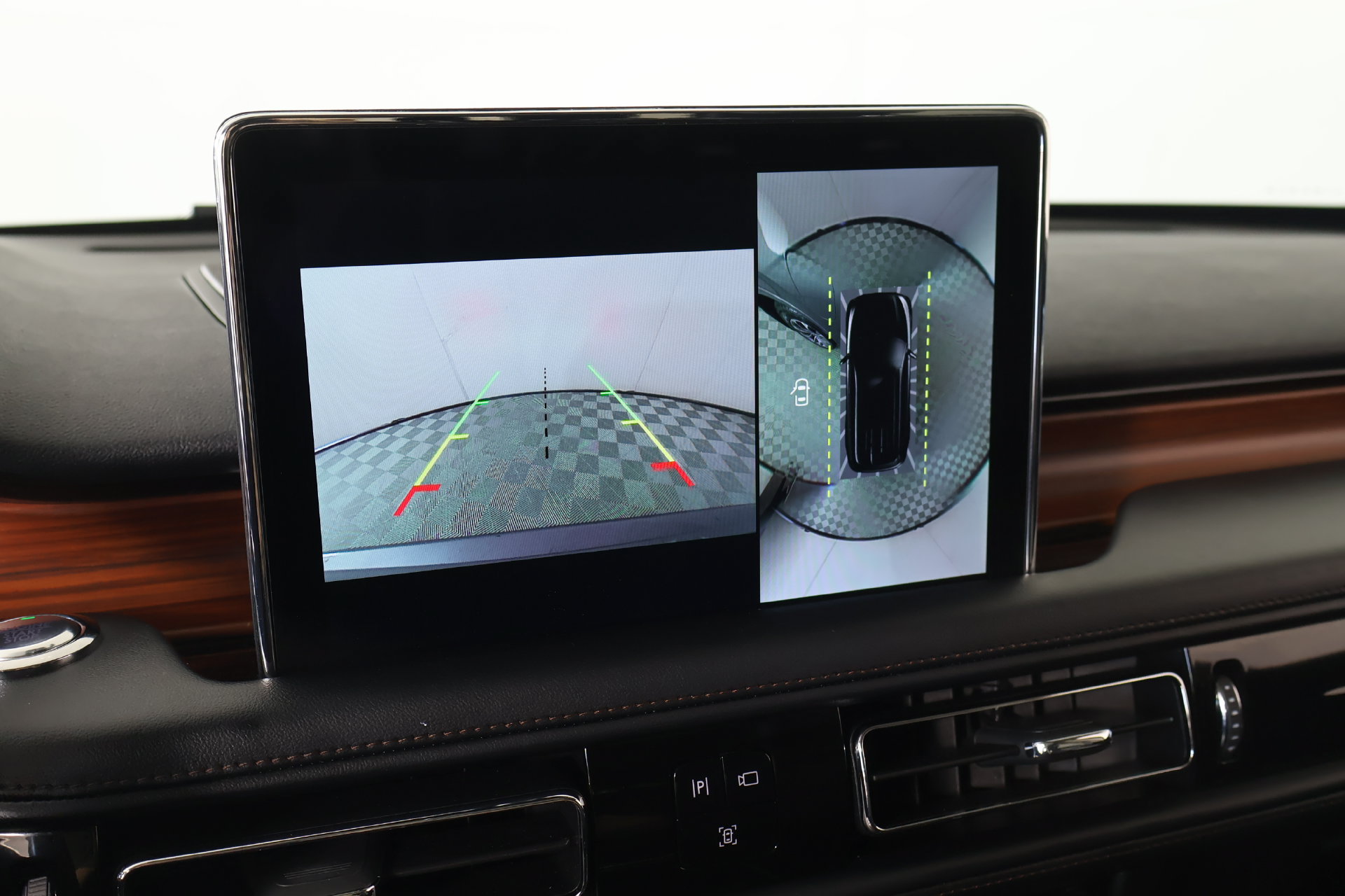 Used 2023 Lincoln Aviator Grand Touring w/ Equipment Group 301A AWD/4WD image 6