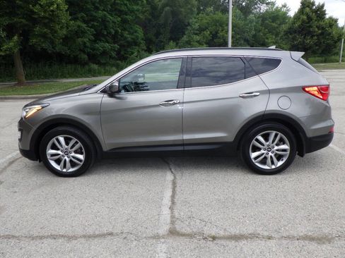 Used 2015 Hyundai Santa Fe Sport 2.0T w/ Option Group 05 FWD image 2