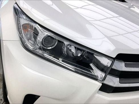 Used 2019 Toyota Highlander Limited Platinum image 26