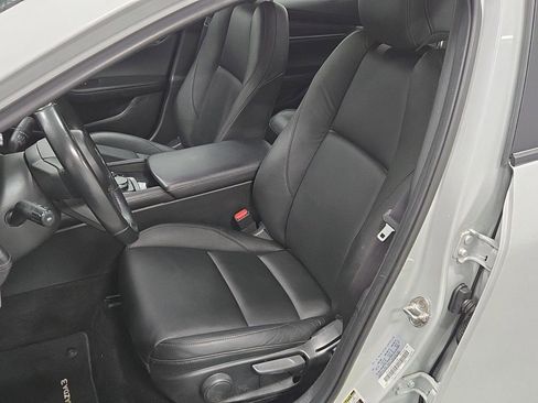 Used 2025 MAZDA MAZDA3 s image 4