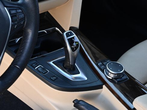 Used 2017 BMW 330i Sedan image 20