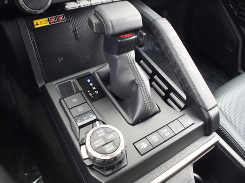 Certified 2025 Toyota 4Runner TRD Off-Road Premium w/ Tow Technology Package image 12