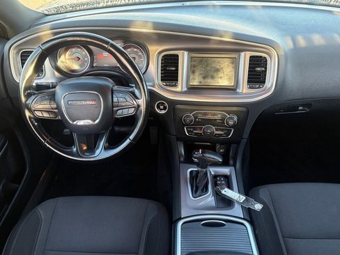 Used 2022 Dodge Charger SXT image 11