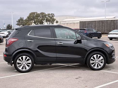 Used 2018 Buick Encore Preferred image 7