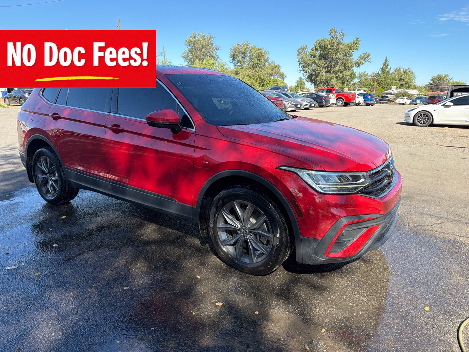 Used 2022 Volkswagen Tiguan SE AWD/4WD image 1