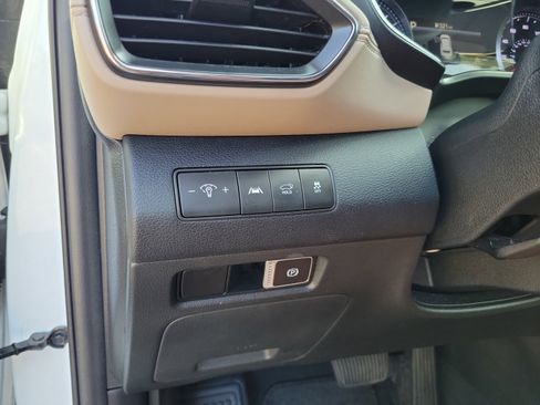 Used 2023 Hyundai Santa Fe SEL FWD image 25