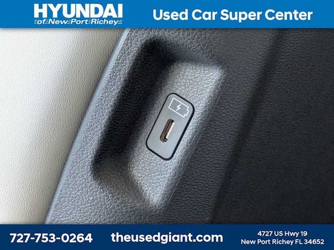Certified 2024 Hyundai Santa Fe SEL AWD/4WD image 20