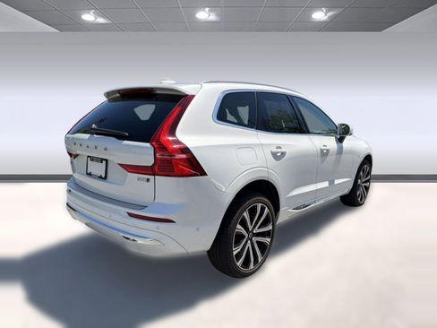 Certified 2023 Volvo XC60 B5 Ultimate AWD/4WD image 9