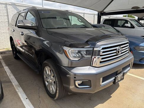 Used 2019 Toyota Sequoia Platinum AWD/4WD image 2