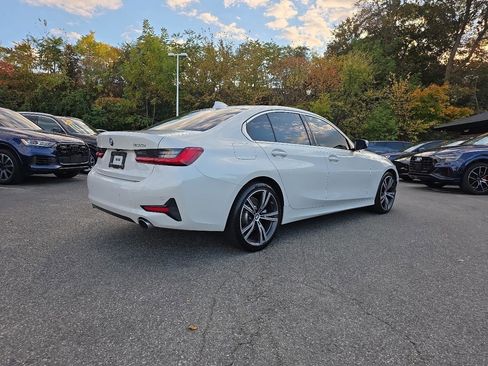 Used 2019 BMW 330i xDrive Sedan w/ Driving Assistance Package image 12