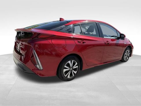 Used 2017 Toyota Prius Prime image 33