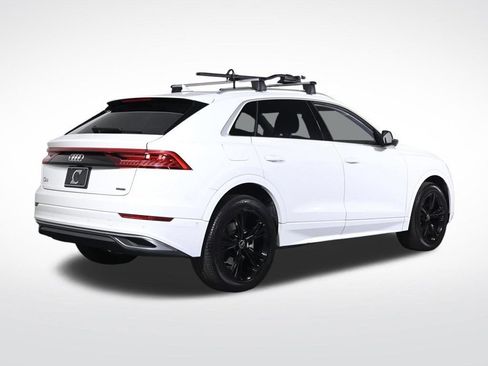 Used 2023 Audi Q8 Premium w/ Convenience Package image 5