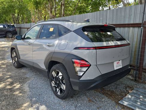 Used 2025 Hyundai Kona SEL FWD image 5