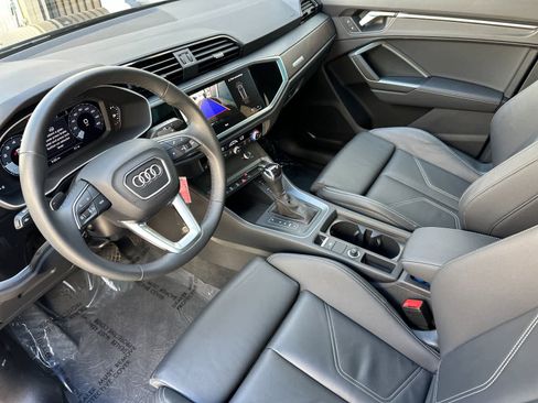 Used 2025 Audi Q3 2.0T Premium w/ Black Optic Sport Package AWD/4WD image 11