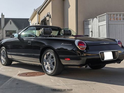 Used 2002 Ford Thunderbird Deluxe image 6
