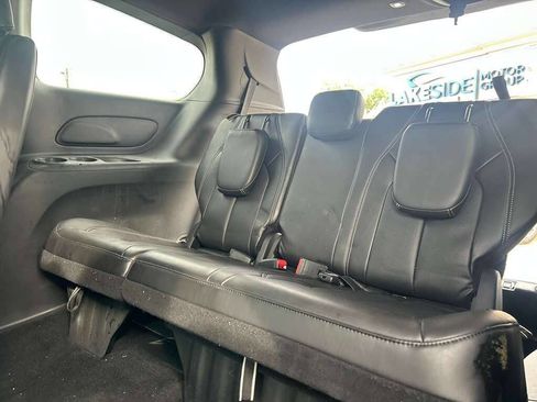 Used 2026 Chrysler Pacifica Select FWD image 17