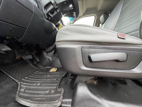 Used 2018 RAM 2500 Tradesman w/ Chrome Appearance Group RWD image 11