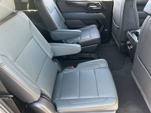 New 2026 GMC Yukon XL AT4 w/ AT4 Premium Plus Package AWD/4WD image 28