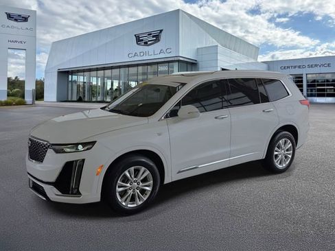 Certified 2022 Cadillac XT6 Luxury w/ LPO, Floor Liner Package image 1