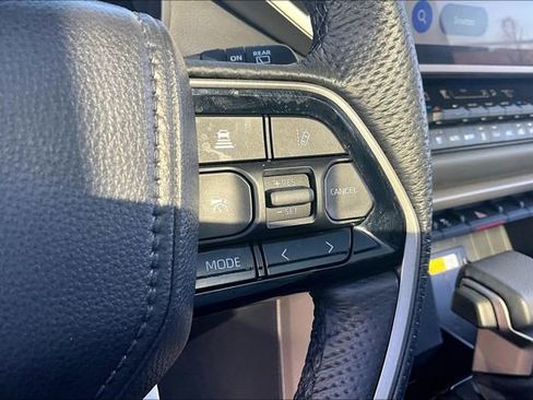 Used 2024 Toyota Sequoia Limited image 19