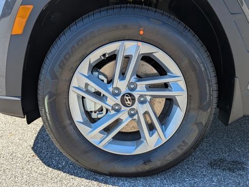 New 2026 Hyundai Tucson SE image 9
