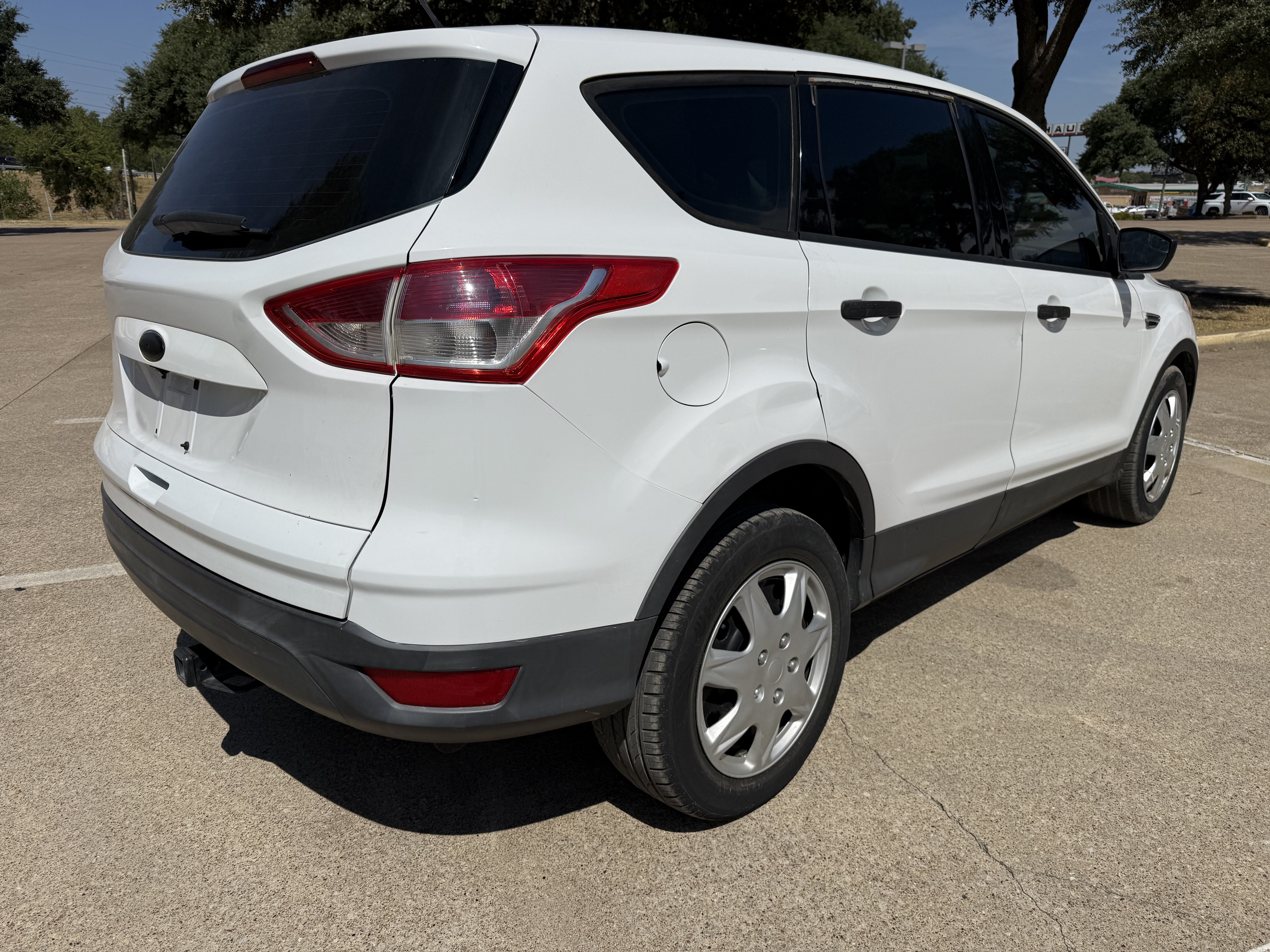 Used 2015 Ford Escape S FWD image 5