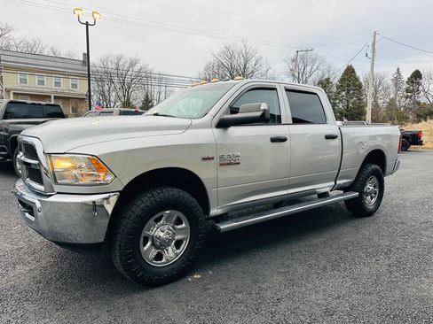 Used 2018 RAM 3500 Tradesman w/ Chrome Appearance Group image 3