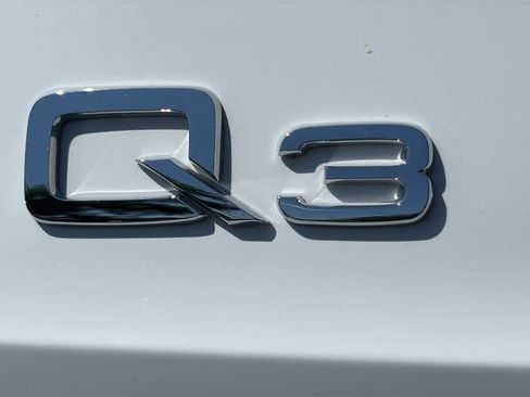 Used 2025 Audi Q3 2.0T Premium AWD/4WD image 30