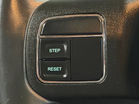 Used 2014 Jeep Compass Latitude image 30