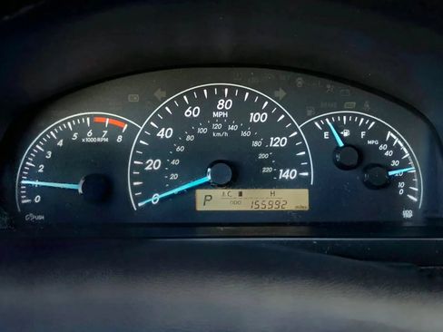 Used 2012 Toyota Camry FWD image 14
