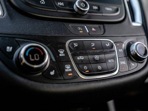 Used 2024 Chevrolet Malibu LT FWD image 25