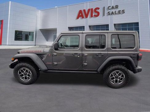 Used 2025 Jeep Wrangler Unlimited Rubicon w/ Convenience Group image 10