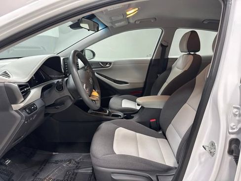 Used 2020 Hyundai Ioniq Blue FWD image 13