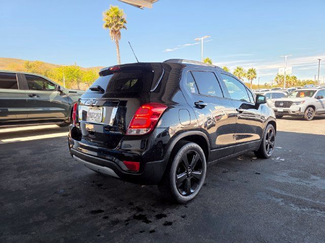 Used 2019 Chevrolet Trax Premier w/ Midnight Edition FWD image 8
