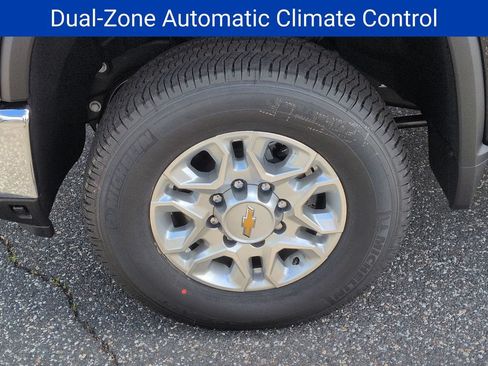 New 2026 Chevrolet Silverado 2500 LT w/ All Star Edition AWD/4WD image 25