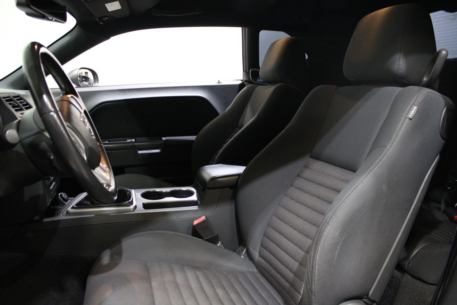 Used 2011 Dodge Challenger R/T RWD image 12