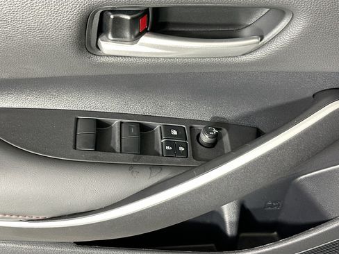 Used 2024 Toyota Corolla SE FWD image 14