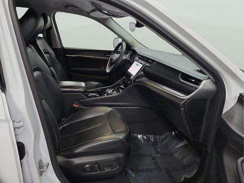 Used 2023 Jeep Grand Cherokee L Limited image 15