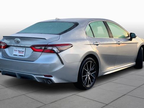 Used 2024 Toyota Camry SE image 26