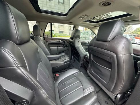 Used 2017 Buick Enclave Leather image 16