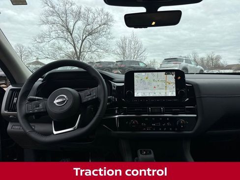 New 2025 Nissan Pathfinder SL image 18