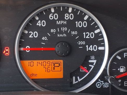 Used 2015 Nissan Frontier SL AWD/4WD image 21