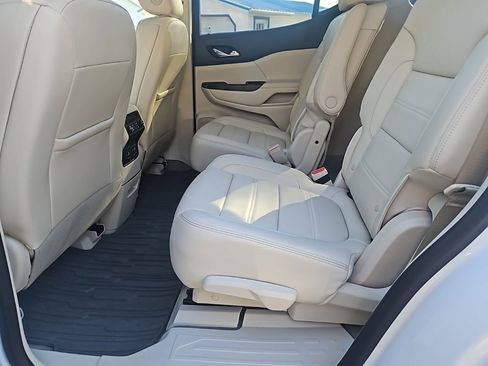 Used 2023 GMC Acadia Denali w/ Denali Ultimate Package image 20