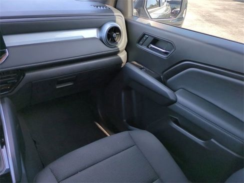 Certified 2024 Chevrolet Colorado LT w/ LT Convenience Package II image 18